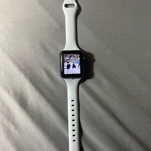 Apple Watch Series 3 Great Condition